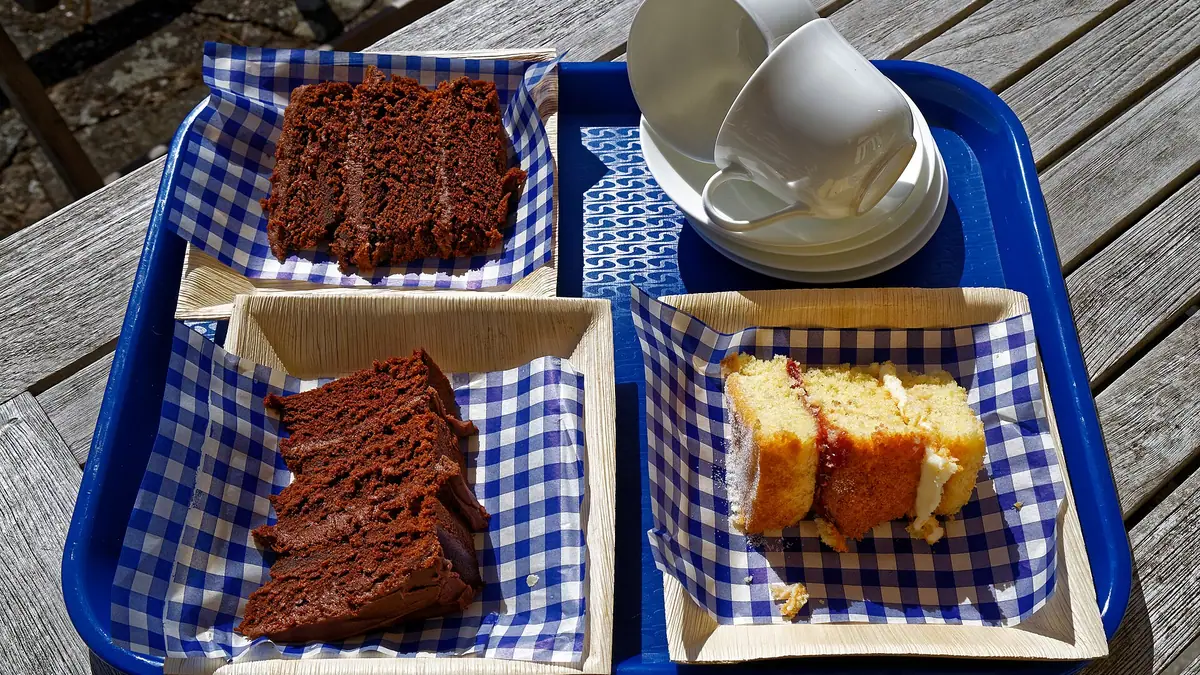 Loui's Kitchen – cake shop in Silverdale, Newcastle-under-Lyme